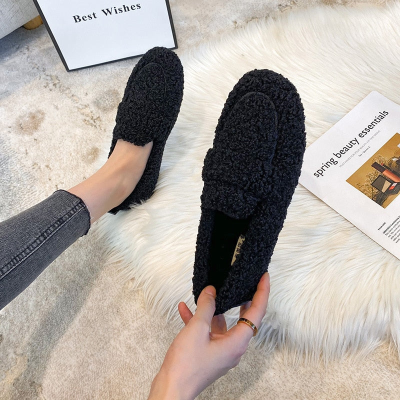 Alice™ | Stylish Fuzzy Winter Loafers