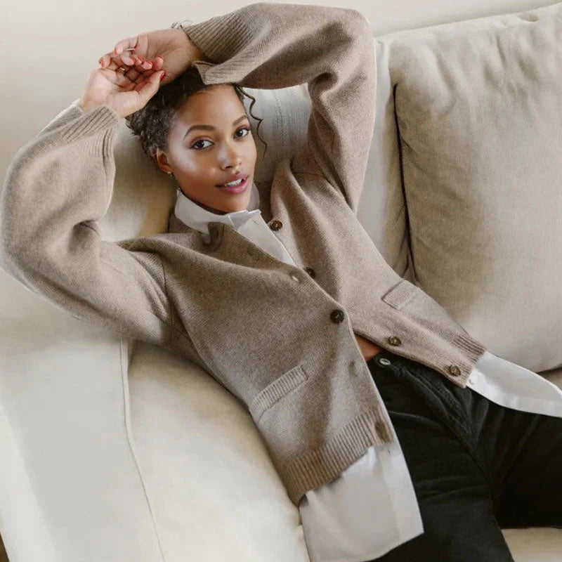 Callie | Classic Buttoned Cardigan